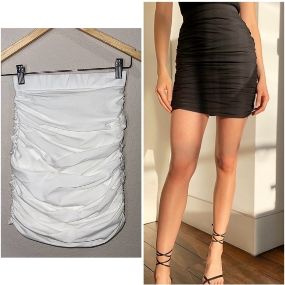 Babaton Dresses & Skirts - Aritzia Babaton Prest Ruched White Skirt Size 00